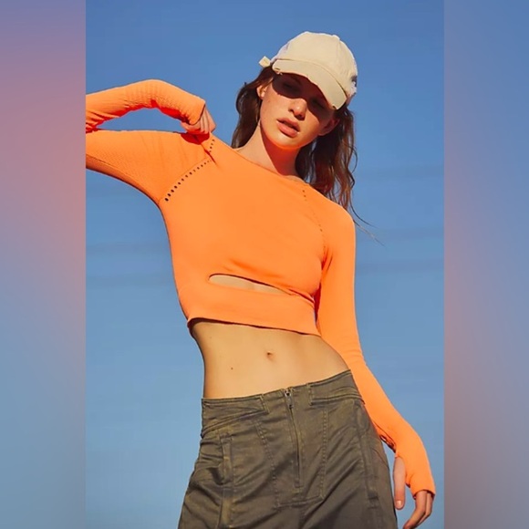 Free People FP Movement Cut It Out Long-Sleeve Size M/L - Picture 8 of 15